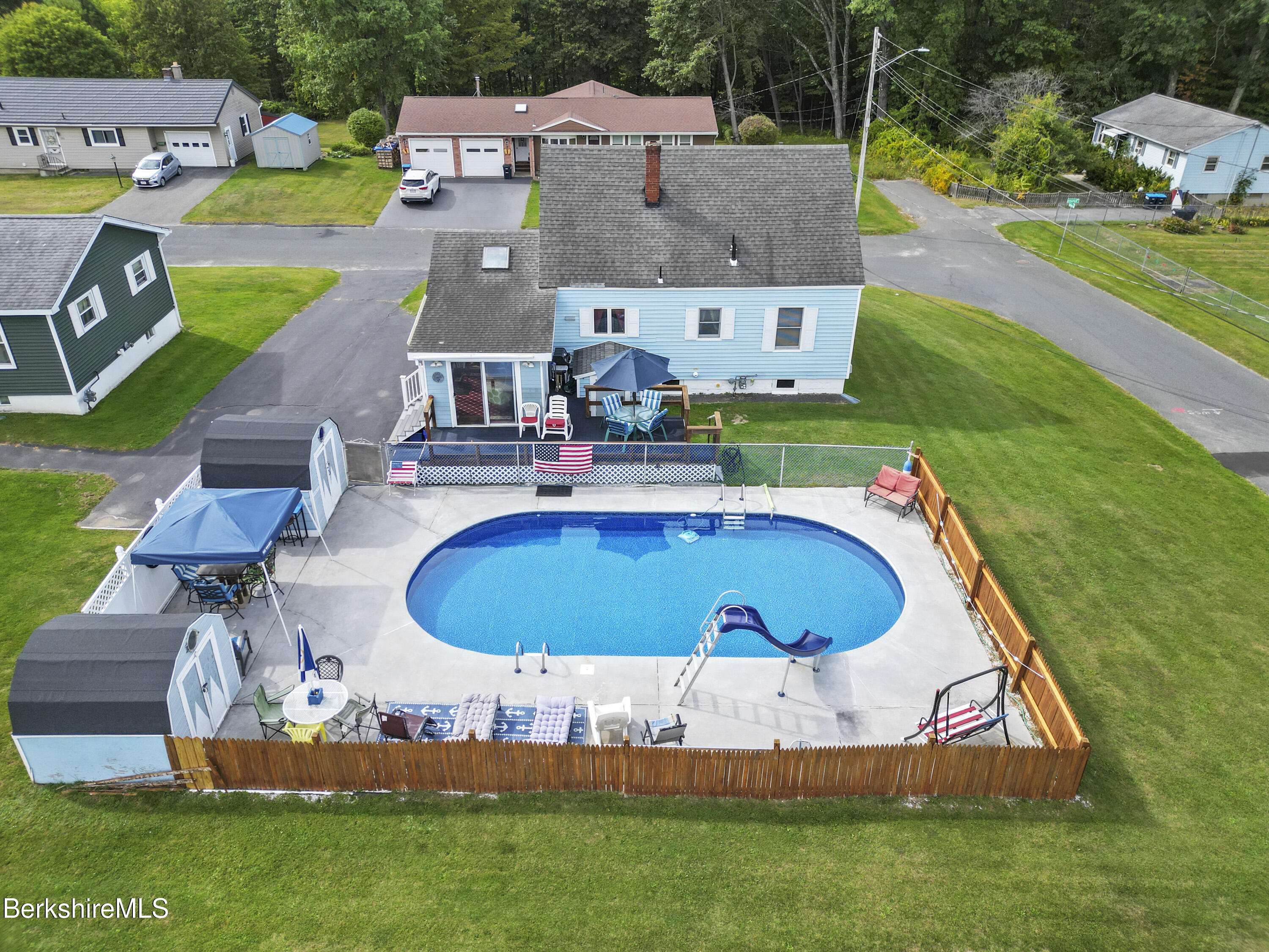 156 Draper Avenue Pittsfield, MA 01201 - Photo 30 of 32 Aerial View