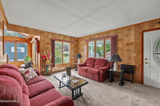 $299,000 | 156 Draper Avenue, Pittsfield, MA 01201