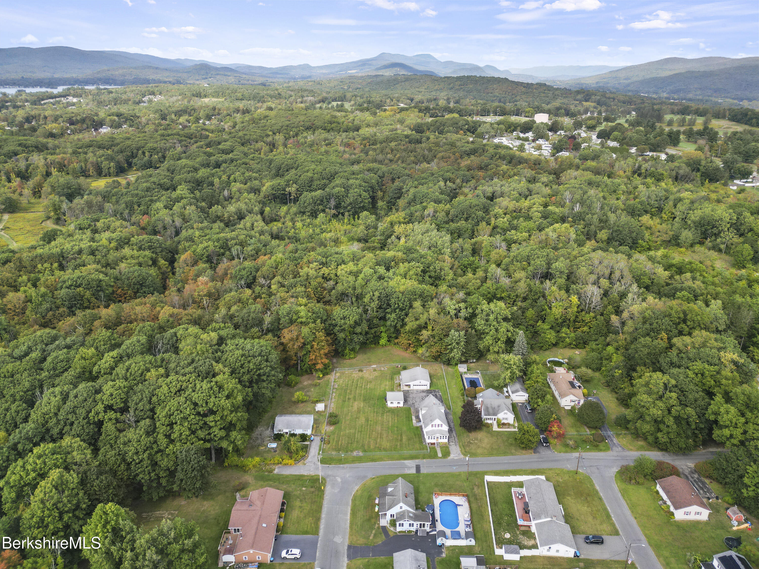 156 Draper Avenue Pittsfield, MA 01201 - Photo 32 of 32 Aerial View