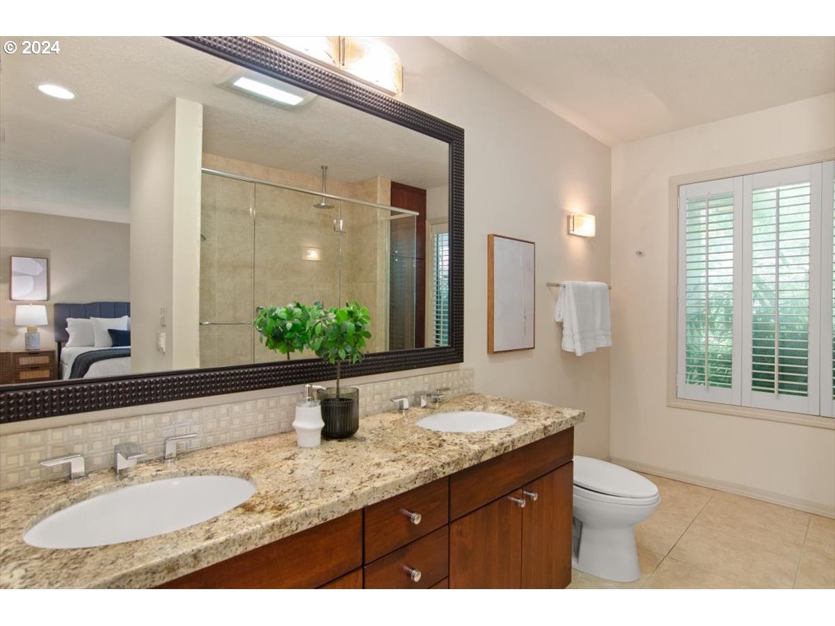 2465 Southwest 85th Court Portland, OR 97225 - Photo 18 of 40 Owner's Suite Bathroom