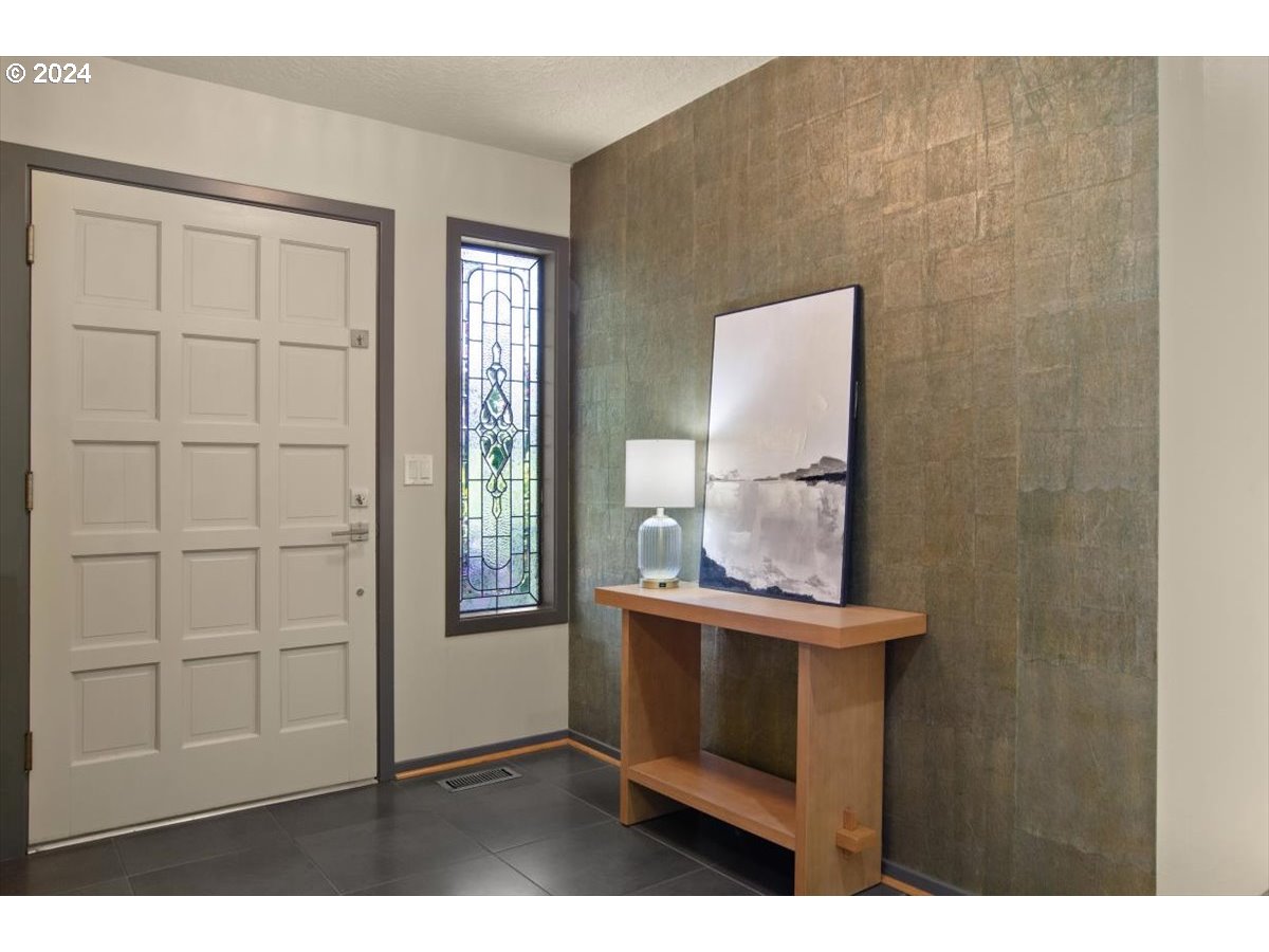 2465 Southwest 85th Court Portland, OR 97225 - Photo 27 of 40 Entrance/Foyer