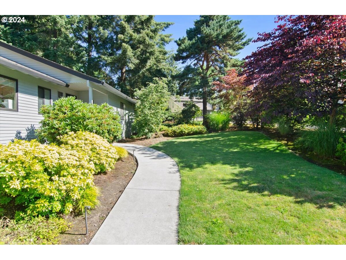 2465 Southwest 85th Court Portland, OR 97225 - Photo 36 of 40 Front Yard