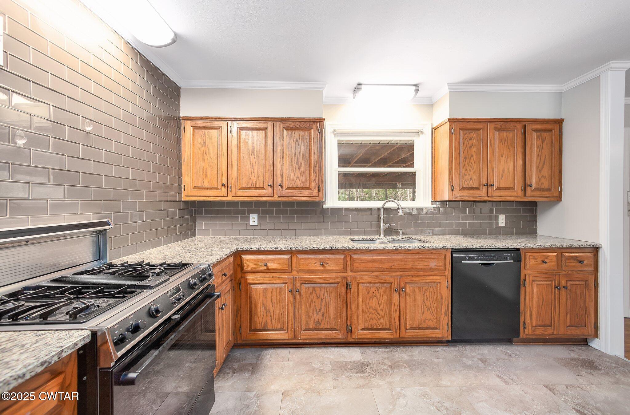 247 Russell Road Jackson, TN 38301 - Photo 8 of 27 Completed-22