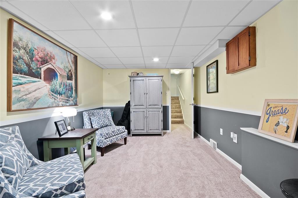 58 West Bruceton Road Pittsburgh, PA 15236 - Photo 15 of 25 Gallery Image 15