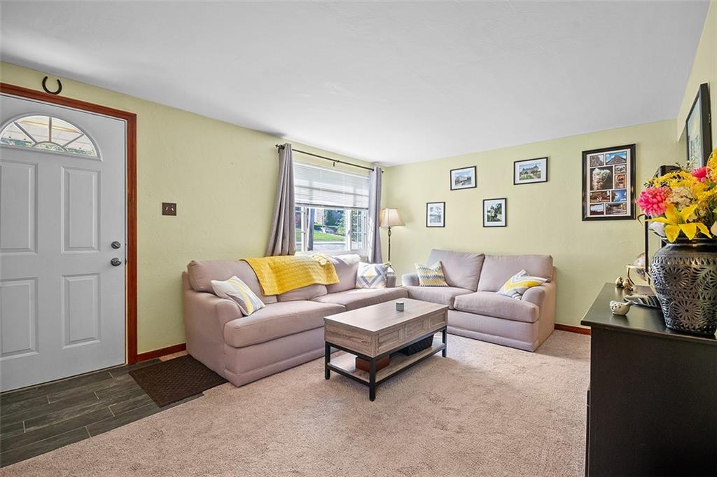 58 West Bruceton Road Pittsburgh, PA 15236 - Photo 4 of 25 Gallery Image 4