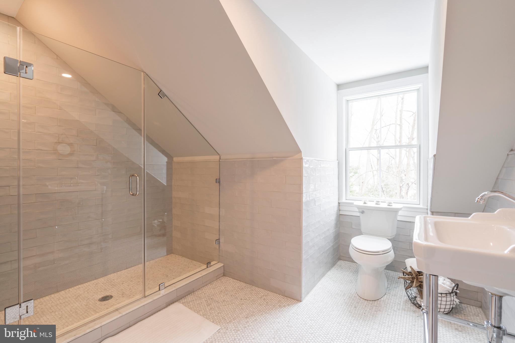 610 Newtown Road Villanova, PA 19085 - Photo 39 of 47 Bathroom 3