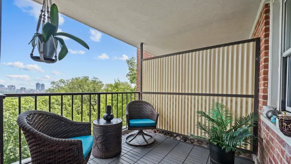 $429,000 | 4555 Henry Hudson Parkway West, Unit 908 | Riverdale