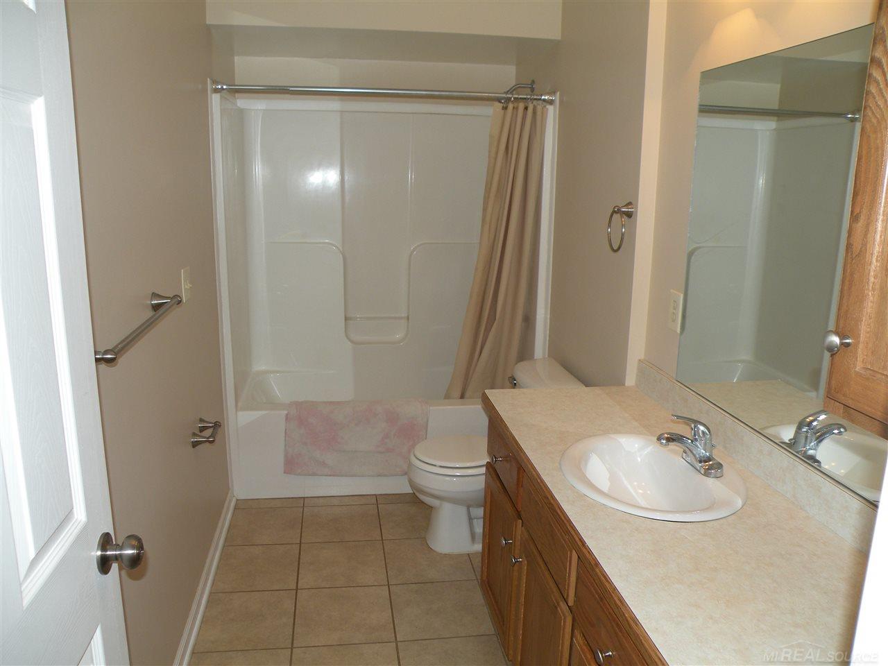 4818 Lakeshore Road Lexington, MI 48450 - Photo 19 of 30 31371204-19.JPG
