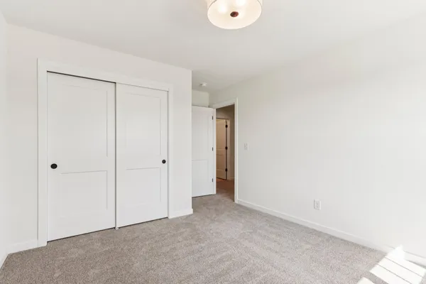 $587,900 | 675 Mary Way, Slinger, WI 53086