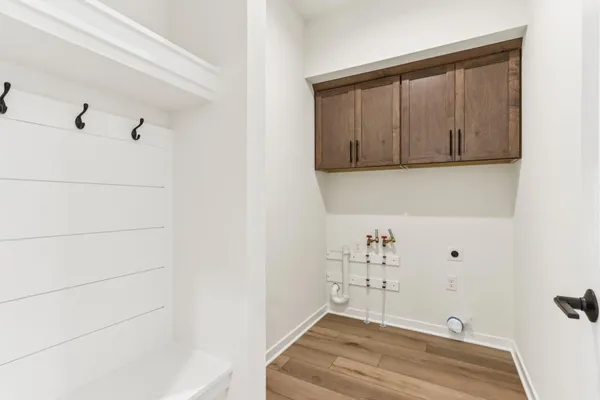 $587,900 | 675 Mary Way, Slinger, WI 53086