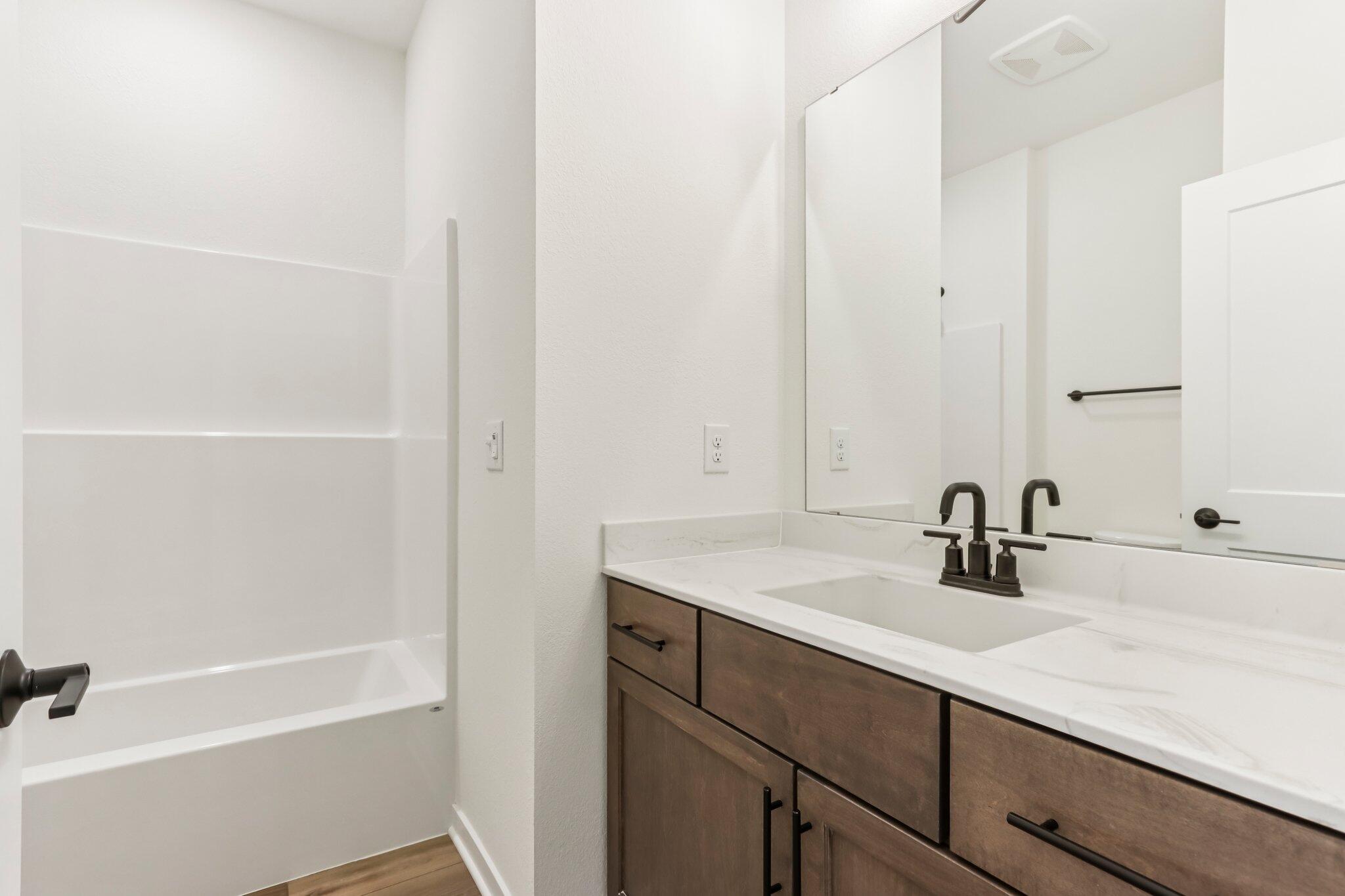 675 Mary Way Slinger, WI 53086 - Photo 8 of 30 675 Mary Way 08 Hall Bath