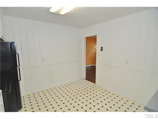 4714 Bragg Road Durham, NC 27704 - Photo 9 of 25 Kitchen