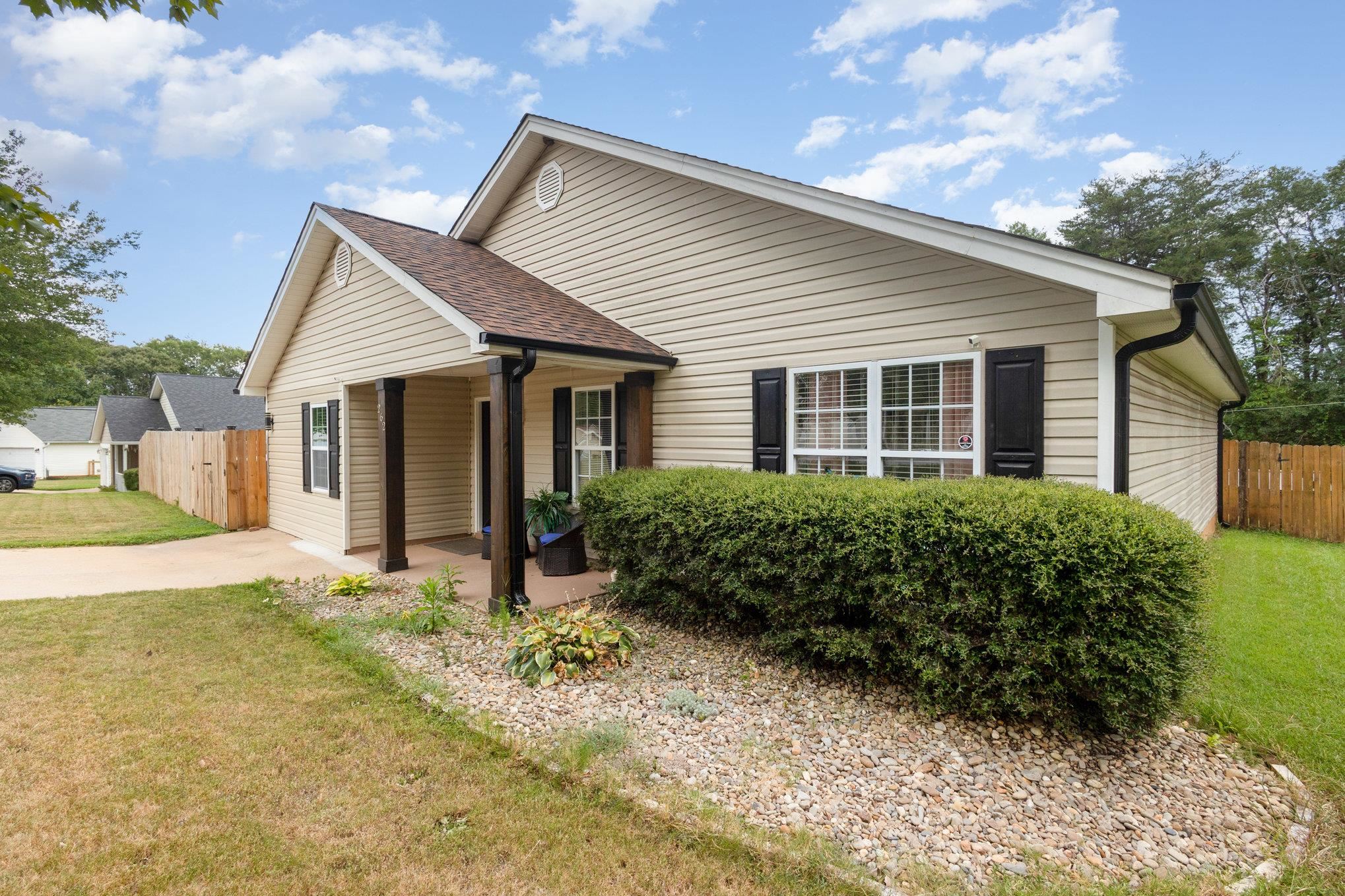 262 Milky Way Greer, SC 29651 - Photo 3 of 23