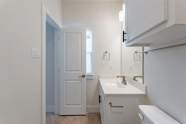 a view of walk in closet