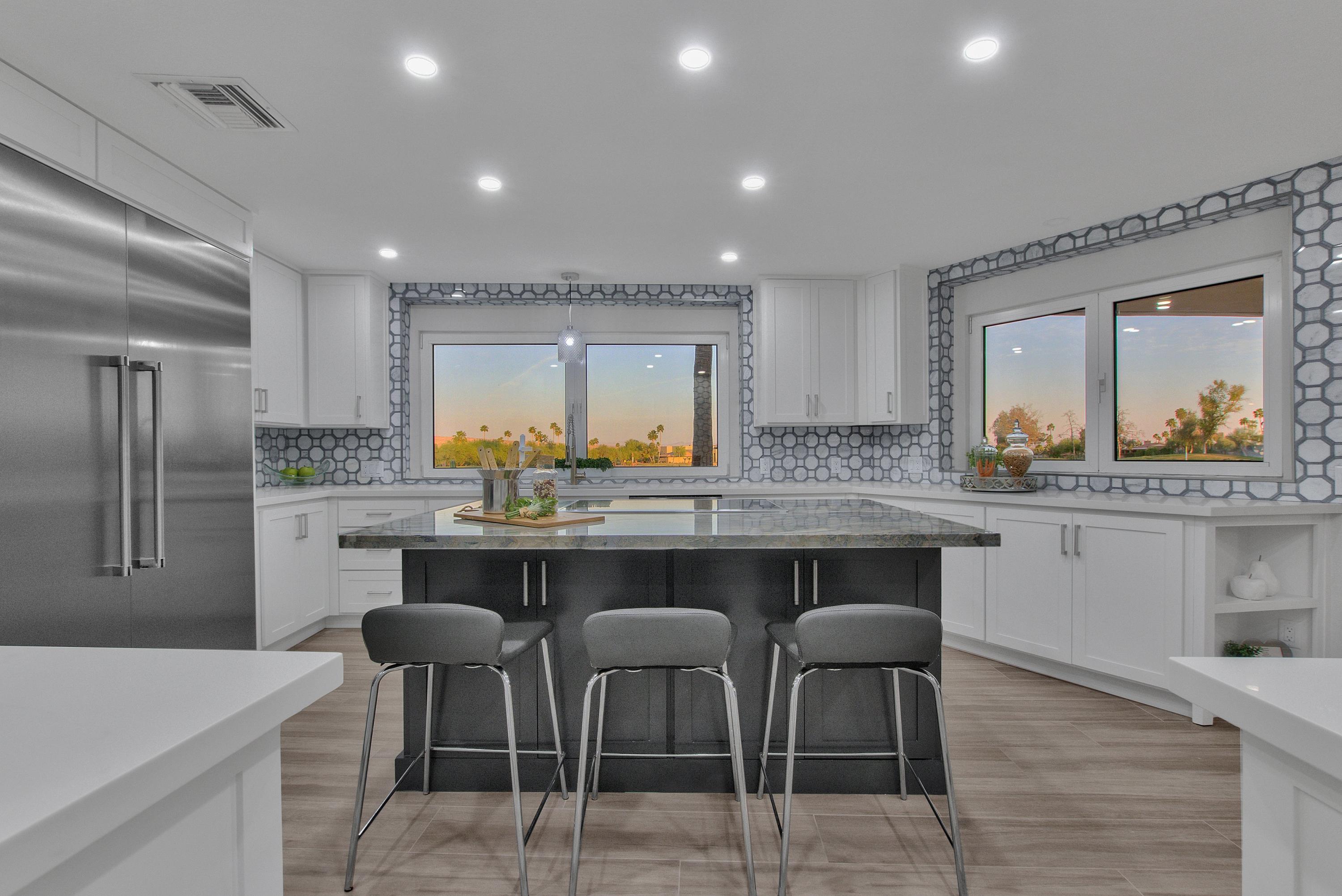 18624 East Parada Circle Rio Verde, AZ 85263 - Photo 34 of 76 CENTER ISLAND W/ SEATING