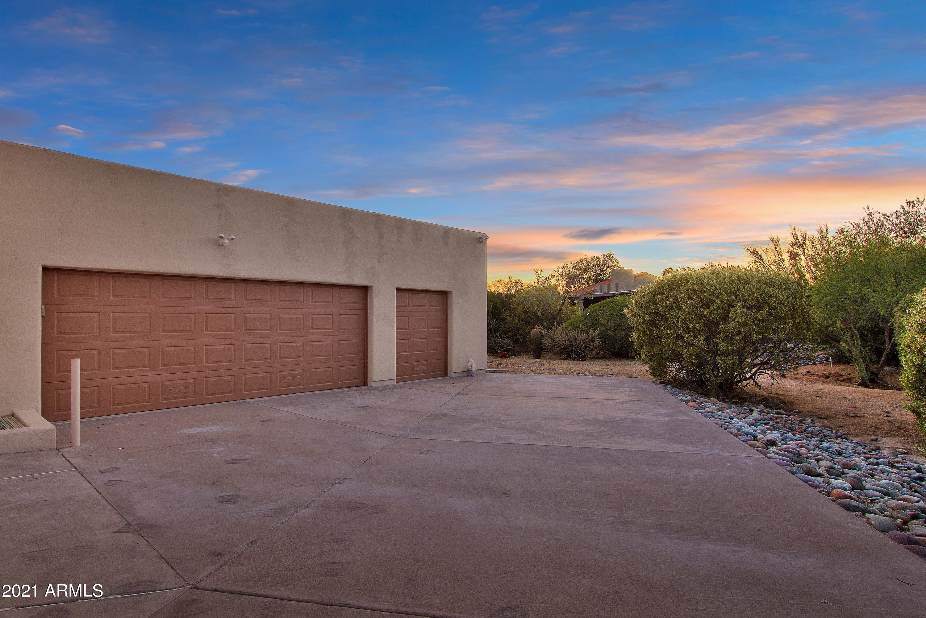 18624 East Parada Circle Rio Verde, AZ 85263 - Photo 59 of 76 SIDE-LOAD GARAGE