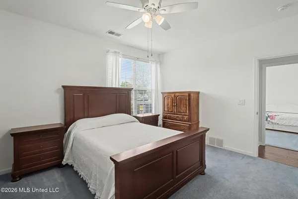 $269,900 | 8759 Parkview Oaks Circle, Olive Branch, MS 38654