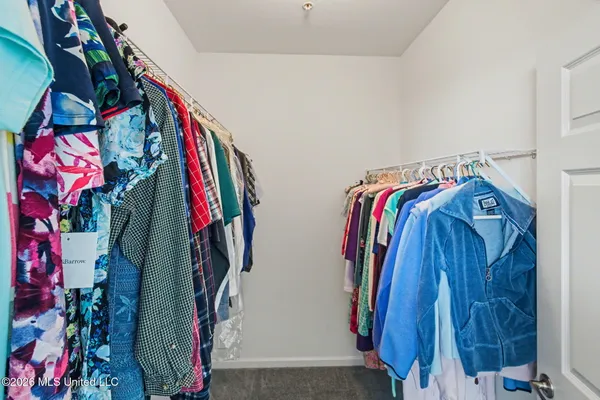 $269,900 | 8759 Parkview Oaks Circle, Olive Branch, MS 38654