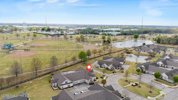 $269,900 | 8759 Parkview Oaks Circle, Olive Branch, MS 38654