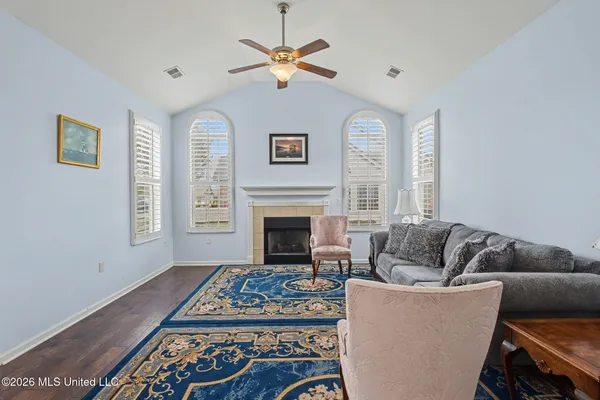 $269,900 | 8759 Parkview Oaks Circle, Olive Branch, MS 38654