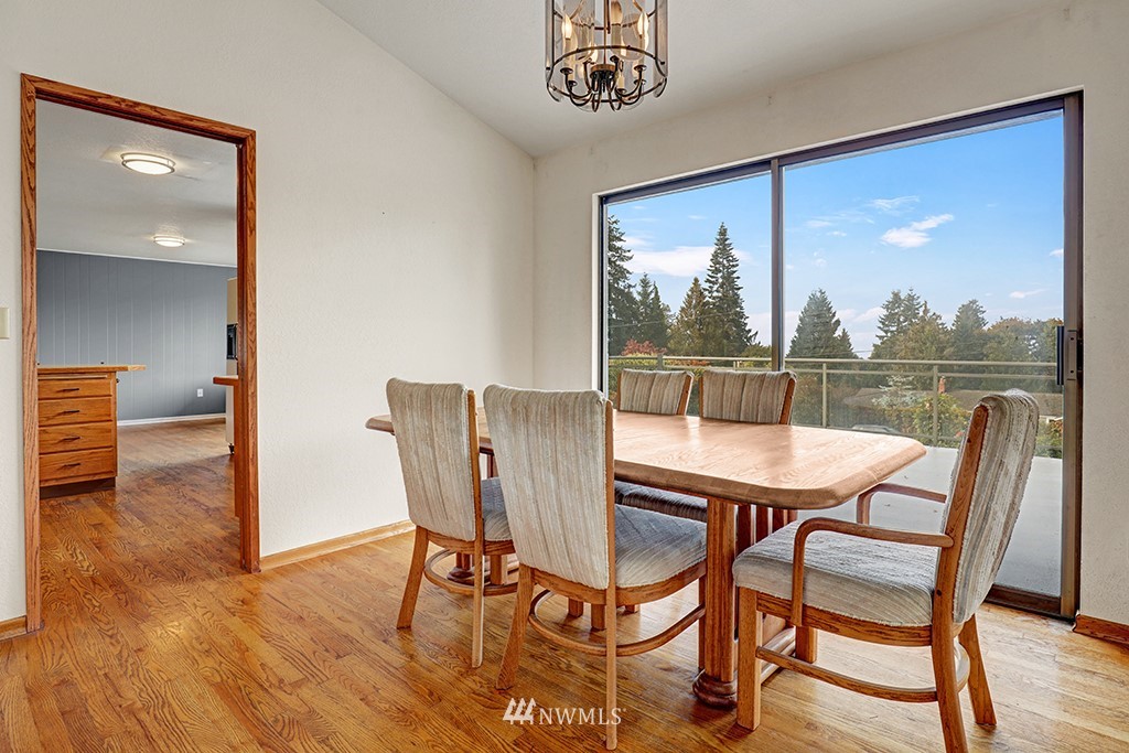 8400 Frederick Place Edmonds, WA 98026 - Photo 12 of 25 Gallery Image 12