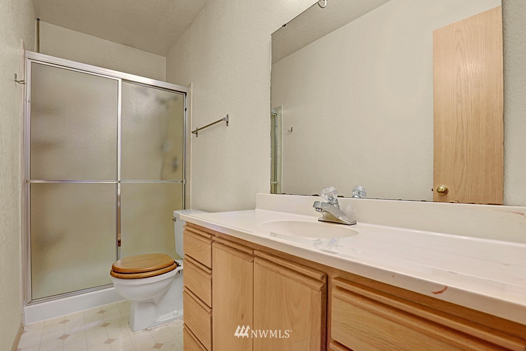 8400 Frederick Place Edmonds, WA 98026 - Photo 24 of 25 Gallery Image 24