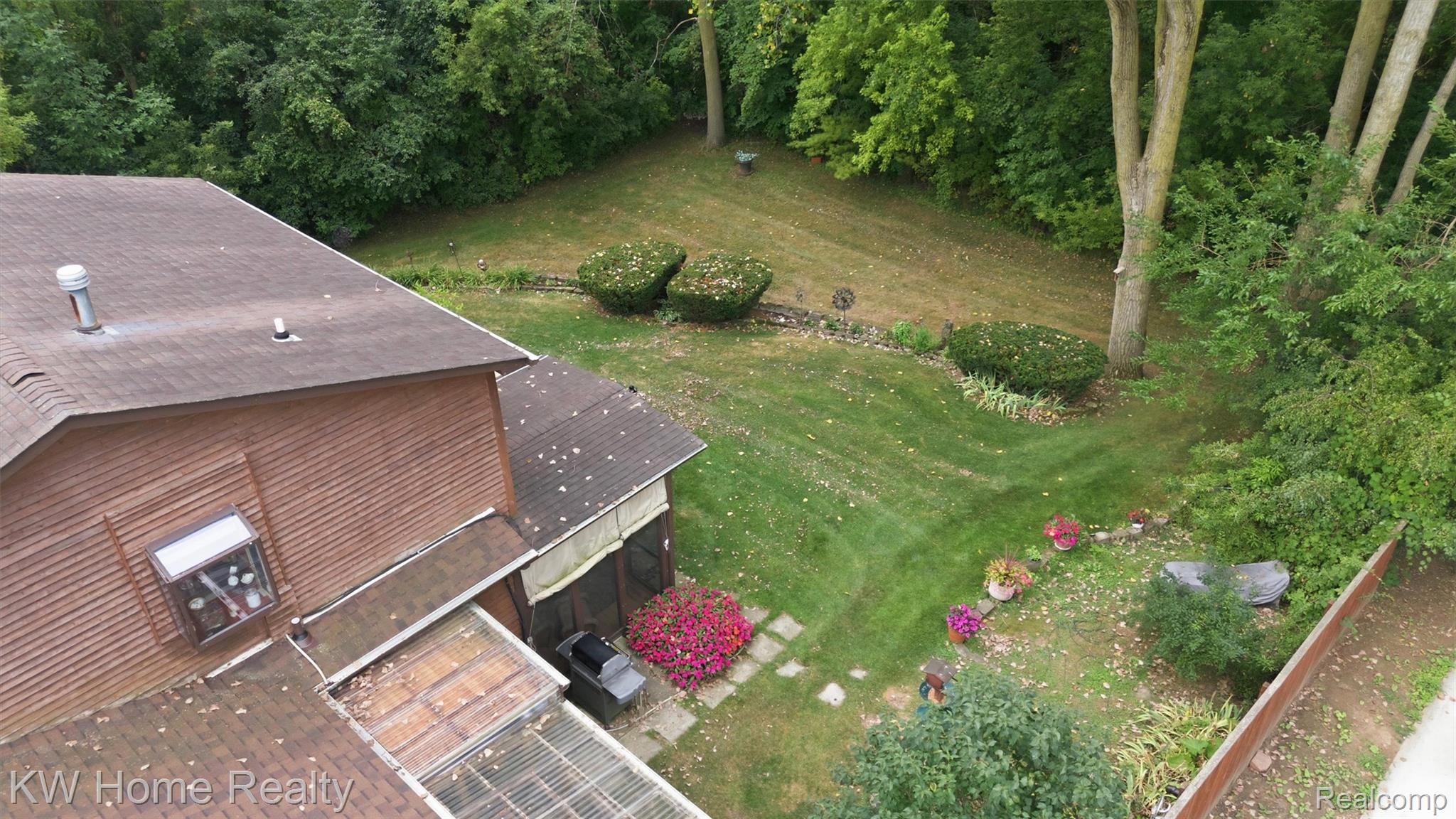 21435 Gill Road Farmington, MI 48335 - Photo 78 of 86 81-DJI_20260811121129_0613_D.jpg