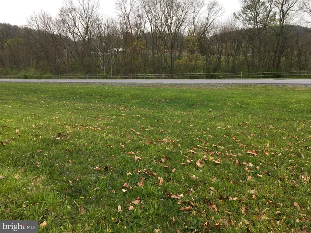 a view of outdoor space