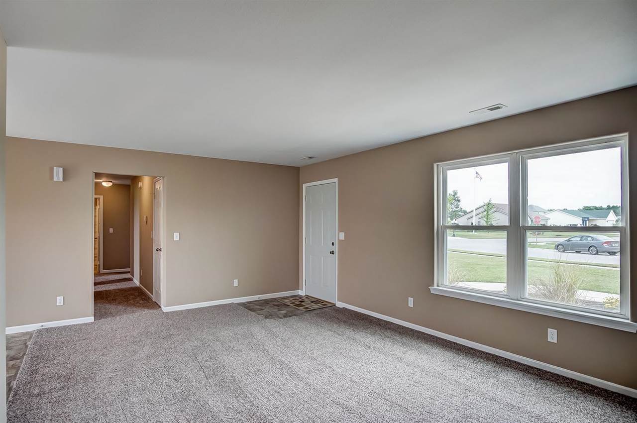 406 High Street Butler, IN 46721 - Photo 5 of 28