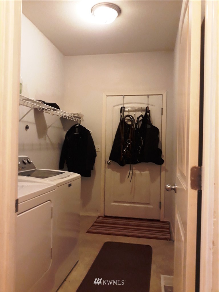6127 Grandview Road Arlington, WA 98223 - Photo 12 of 18 Gallery Image 12