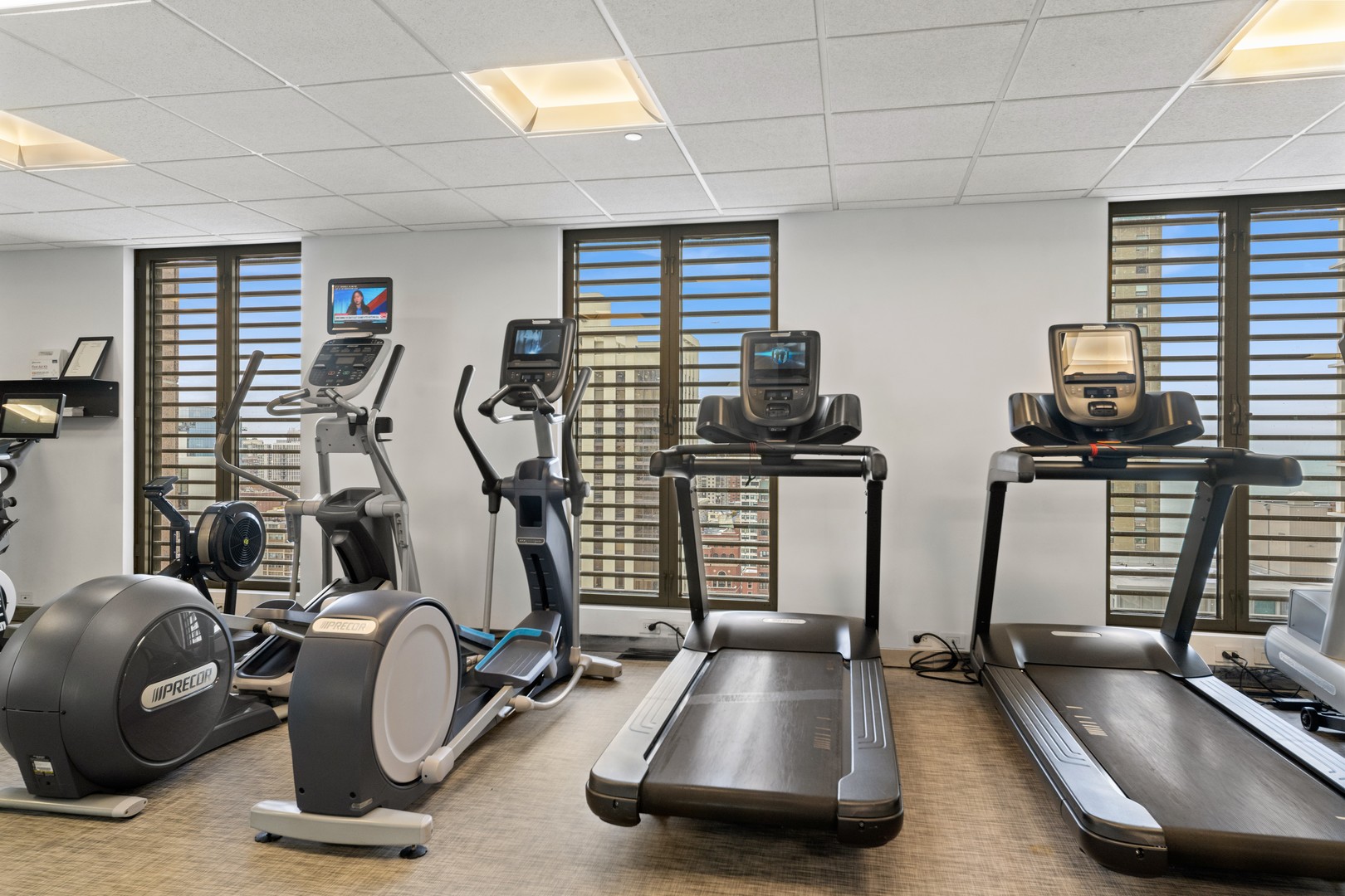 950 North Michigan Avenue, Unit 3104 Chicago, IL 60611 - Photo 25 of 28 a view of a room with gym equipment