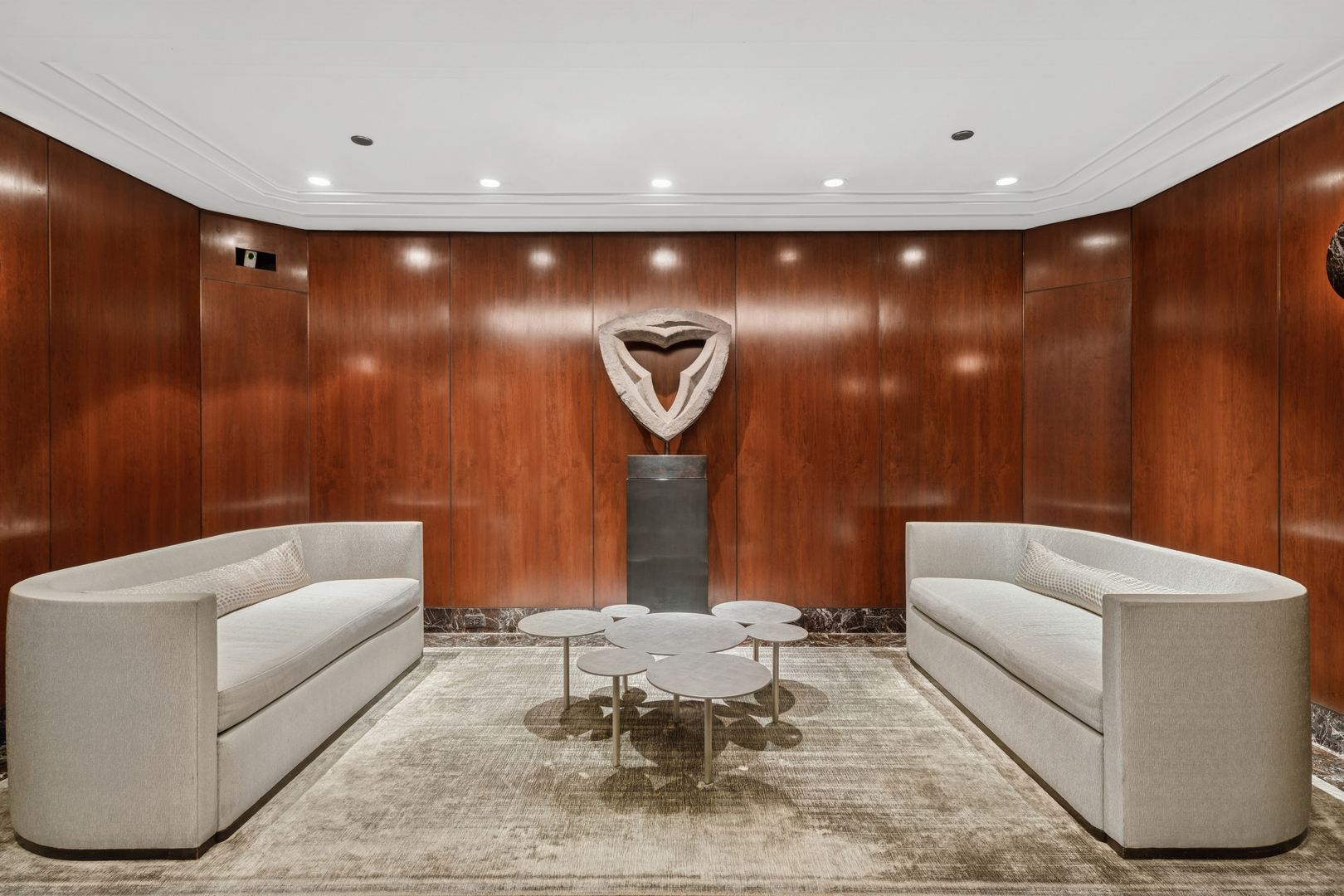 950 North Michigan Avenue, Unit 3104 Chicago, IL 60611 - Photo 3 of 28 a living room with furniture and a window