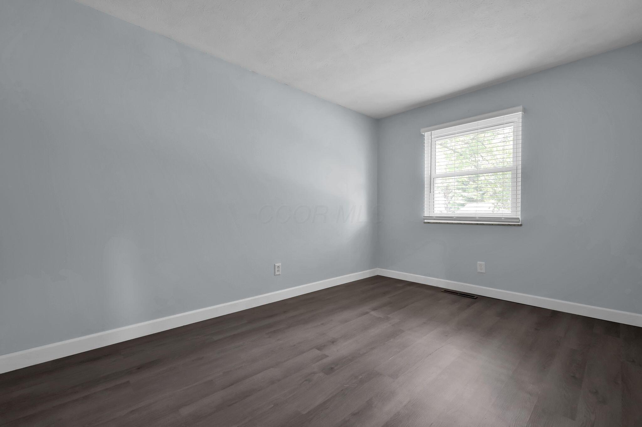 5173 Rutledge Drive South Columbus, OH 43232 - Photo 11 of 25 13-web-or-mls-5173-rutledge-dr-s