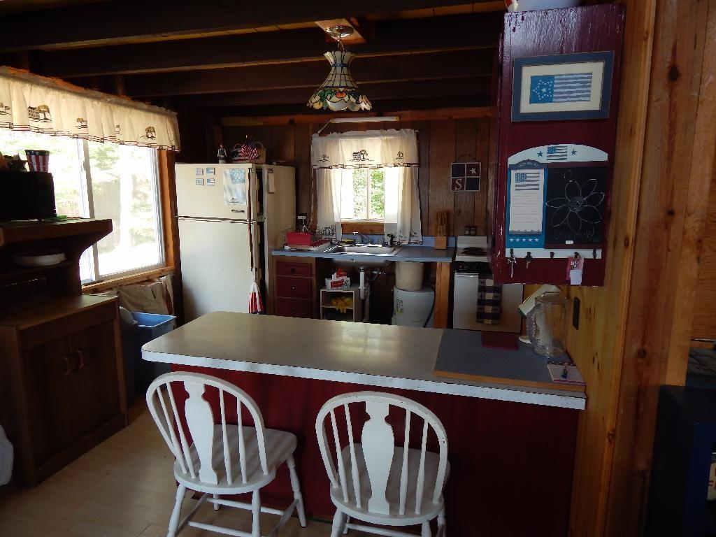 320 Mcgregor Road Lincoln, ME 04457 - Photo 3 of 19 Kitchen