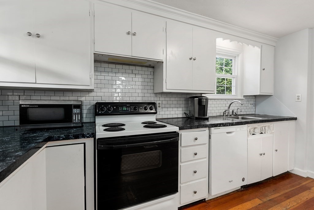 250 Burbank Road Longmeadow, MA 01106 - Photo 5 of 34 Gallery Image 5