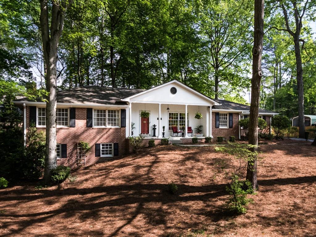 All brick ranch on a basement.