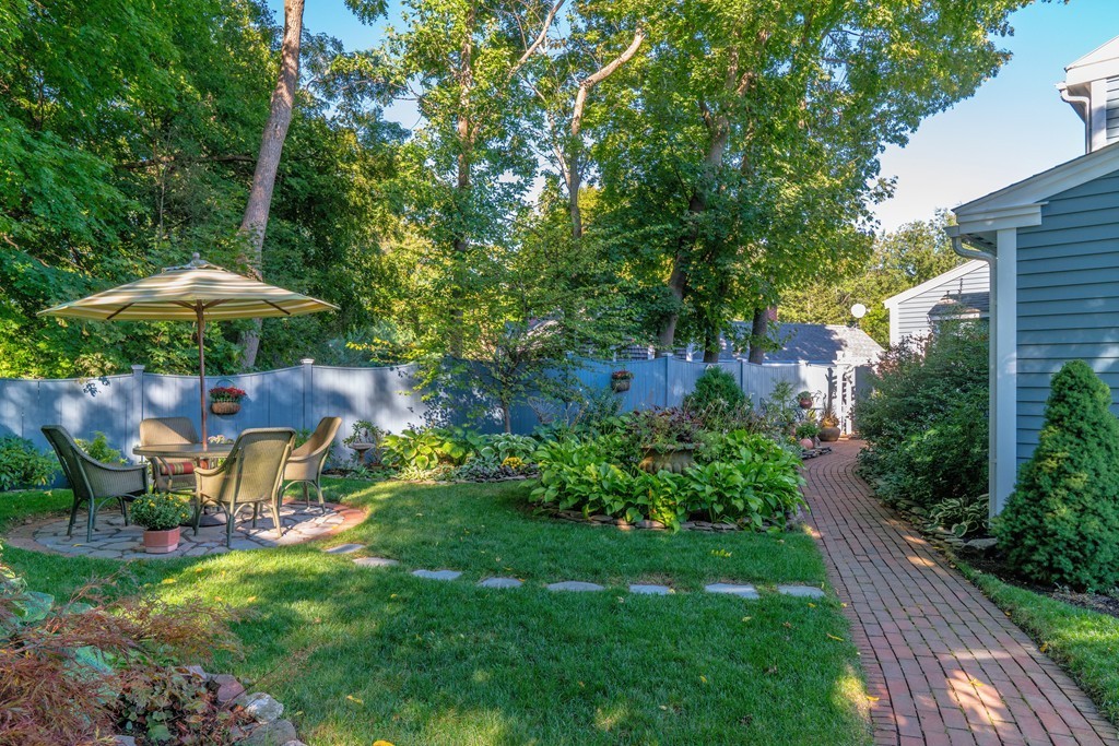 6 Rocky Hill Road Amesbury, MA 01913 - Photo 3 of 30 Gallery Image 3