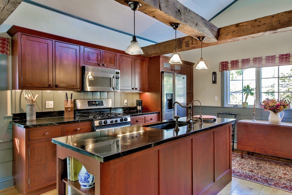 6 Rocky Hill Road Amesbury, MA 01913 - Photo 9 of 30 Gallery Image 9