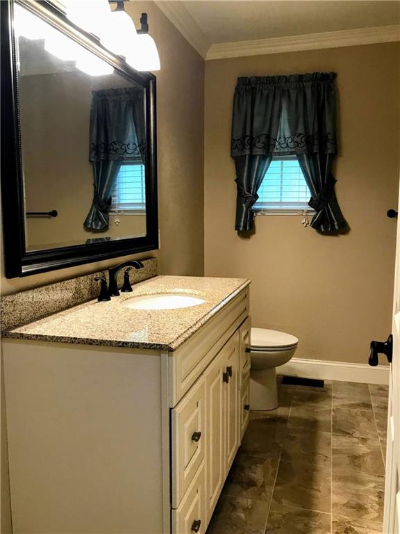 8036 Mann Road Indianapolis, IN 46221 - Photo 10 of 16