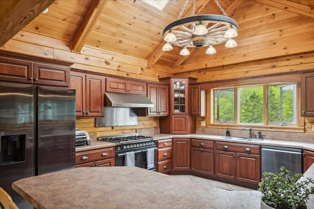 $1,250,000 | 154 Manley Hill Road, West Fairlee, VT 05045