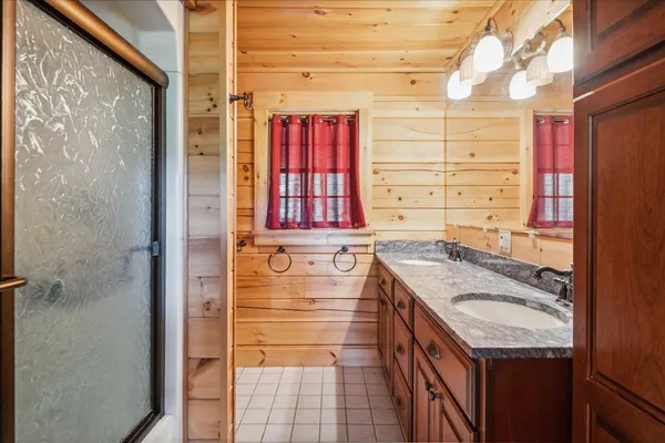 $1,250,000 | 154 Manley Hill Road, West Fairlee, VT 05045