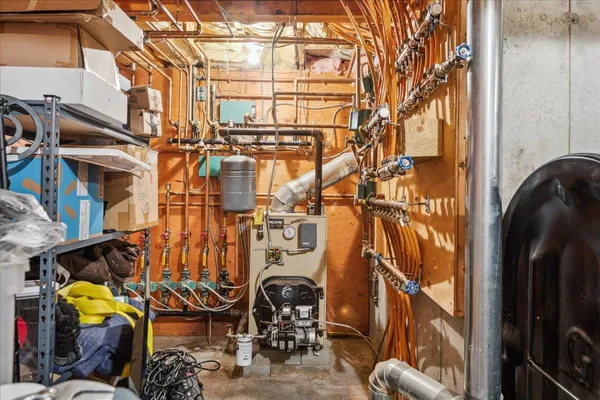 $1,250,000 | 154 Manley Hill Road, West Fairlee, VT 05045