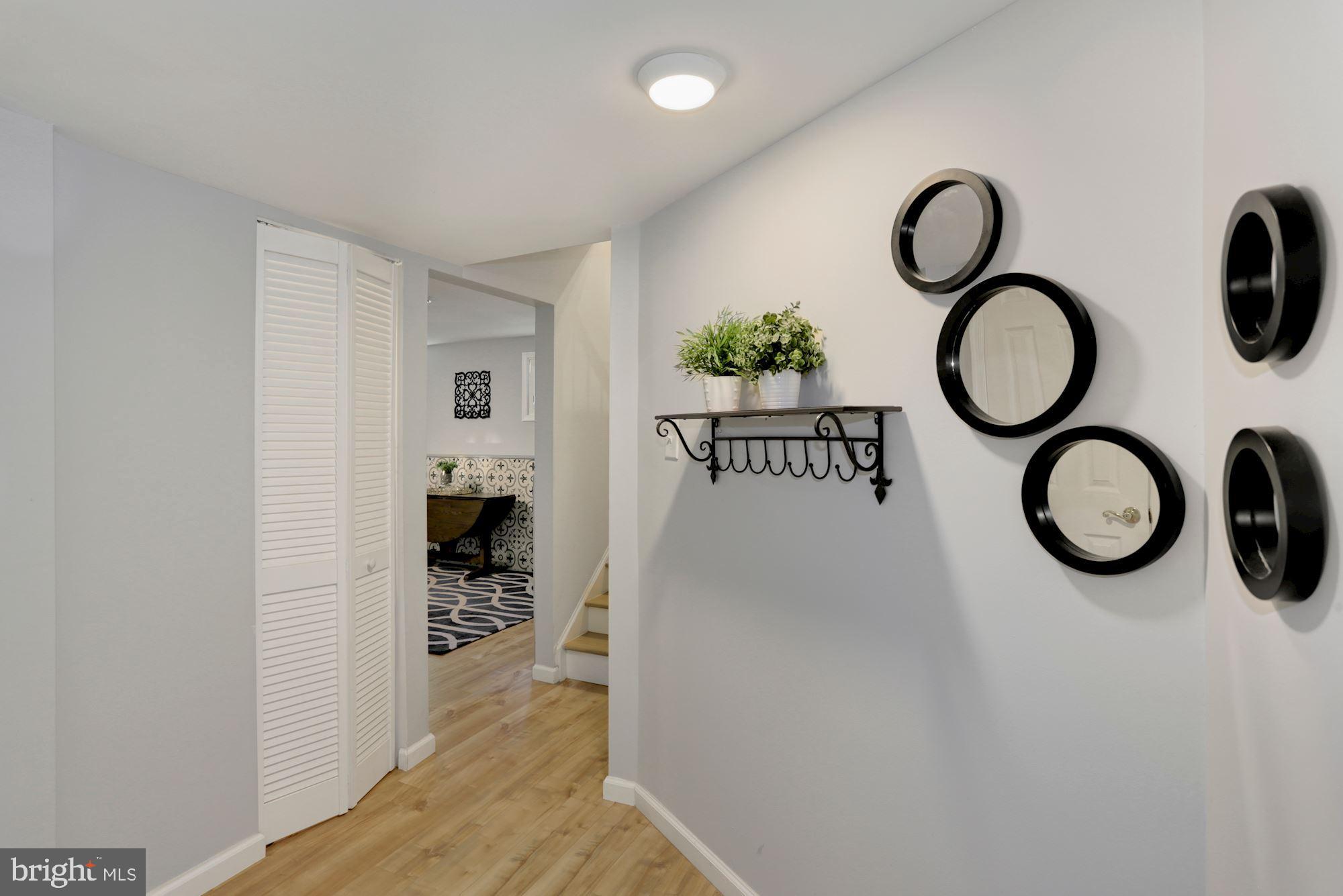 12264 Turkey Wing Court Reston, VA 20191 - Photo 25 of 33 Lower level hallway