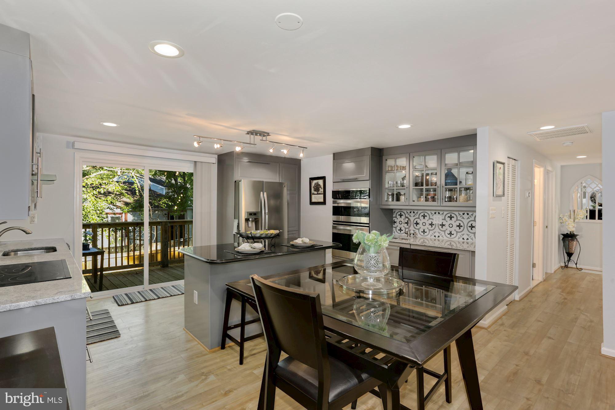 12264 Turkey Wing Court Reston, VA 20191 - Photo 7 of 33