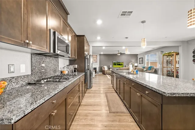 $849,999 | 11112 Ilama Court, Corona, CA 92883