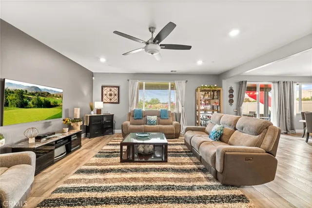 $849,999 | 11112 Ilama Court, Corona, CA 92883