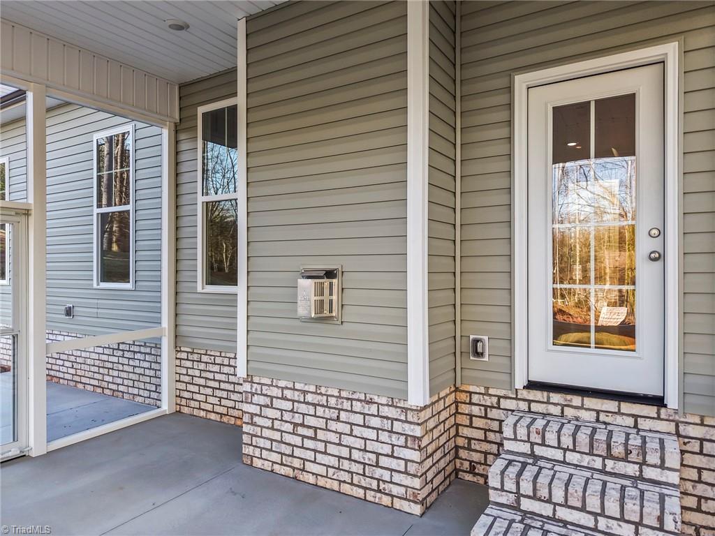 555 Alpine Road Winston-Salem, NC 27104 - Photo 9 of 48