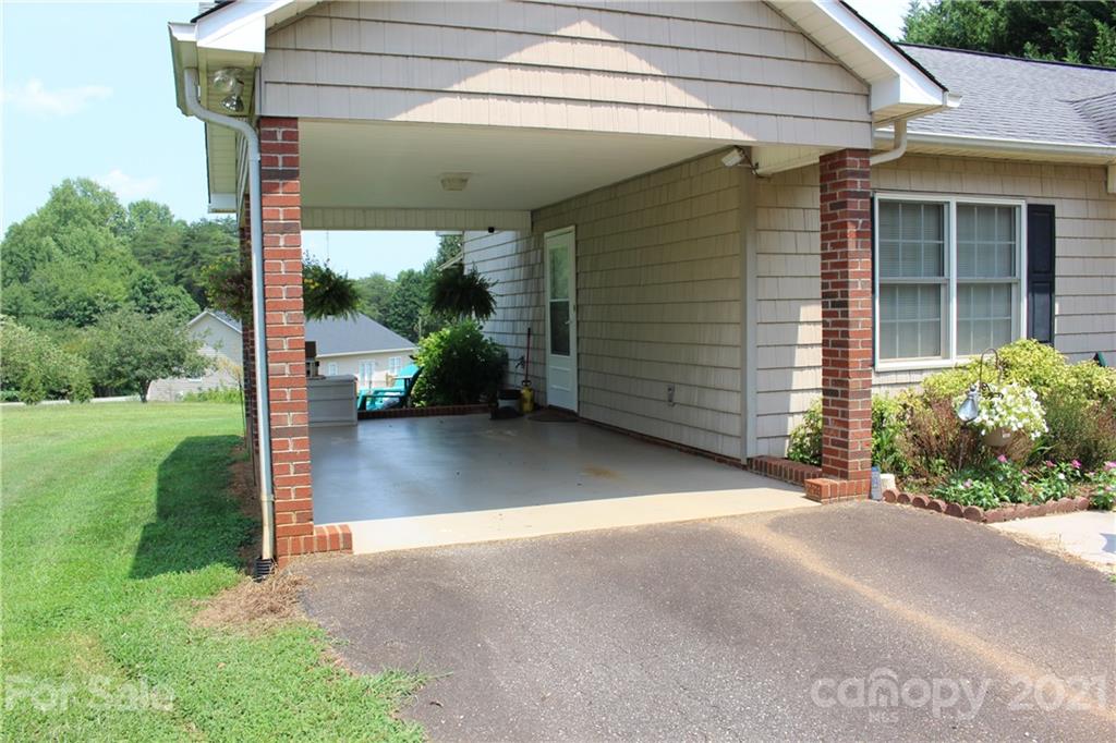 5230 Harris Farm Road Hickory, NC 28602 - Photo 24 of 42 Gallery Image 24