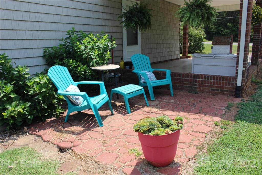 5230 Harris Farm Road Hickory, NC 28602 - Photo 33 of 42 Gallery Image 33