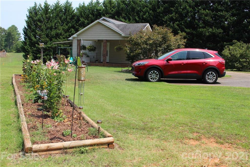 5230 Harris Farm Road Hickory, NC 28602 - Photo 41 of 42 Gallery Image 41